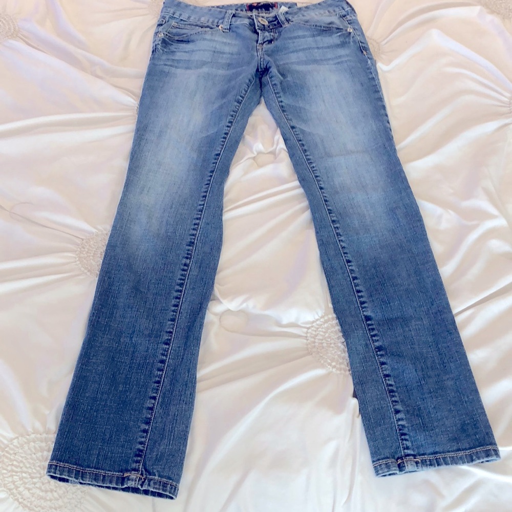Guess Women’s Light Blue Denim Jeans
